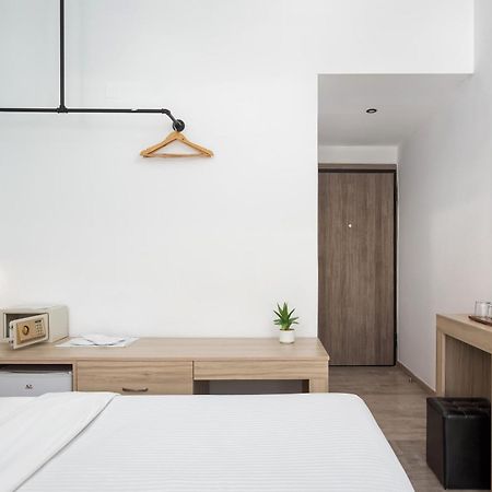 Sette Suites & Rooms - Adults Only Ксилокастро Экстерьер фото