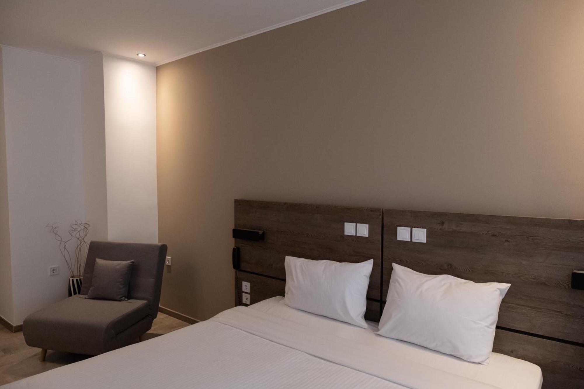 Sette Suites & Rooms - Adults Only Ксилокастро Экстерьер фото