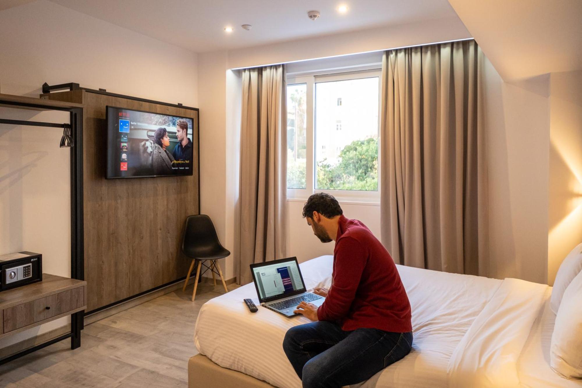 Sette Suites & Rooms - Adults Only Ксилокастро Экстерьер фото