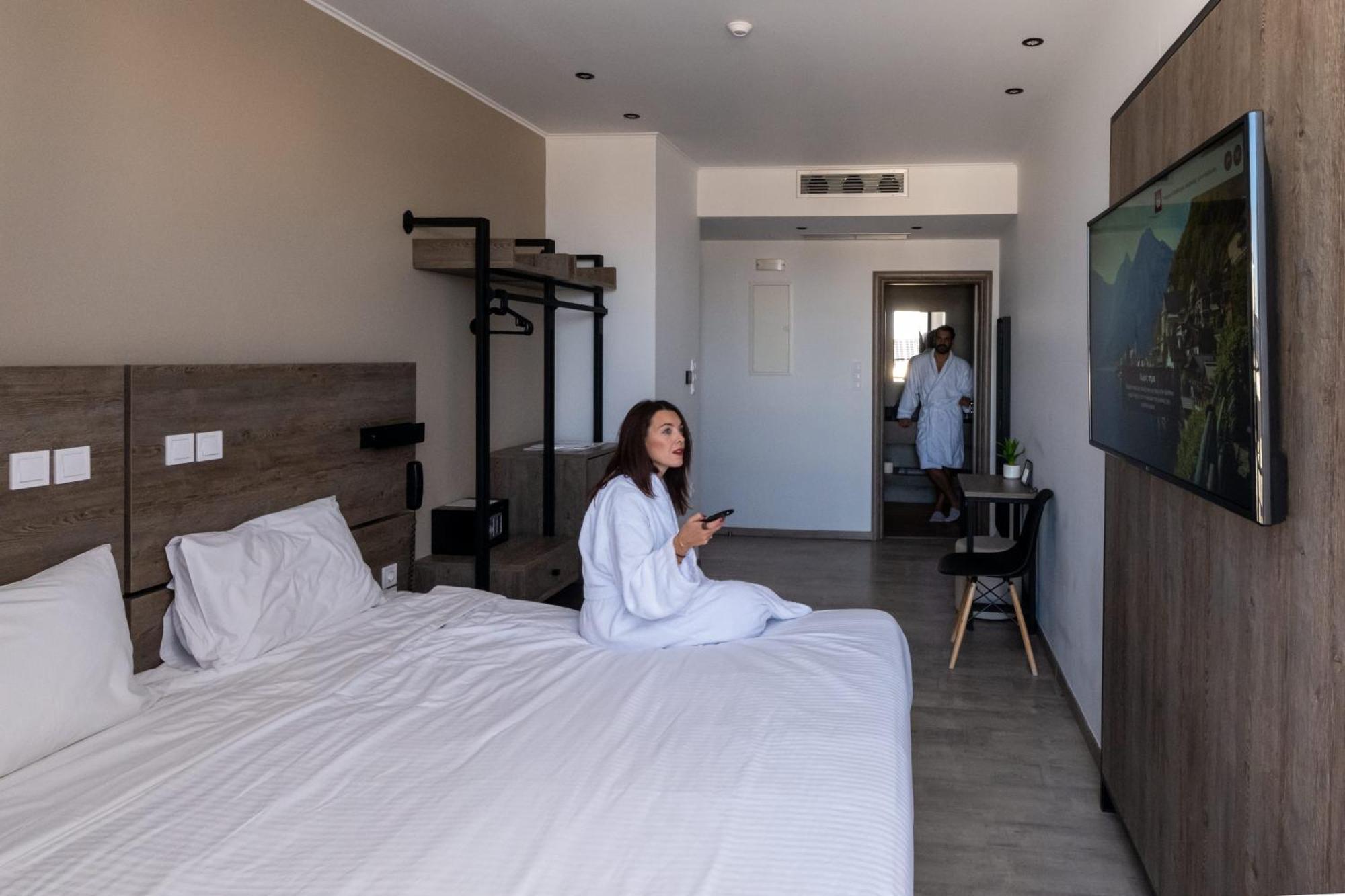 Sette Suites & Rooms - Adults Only Ксилокастро Экстерьер фото