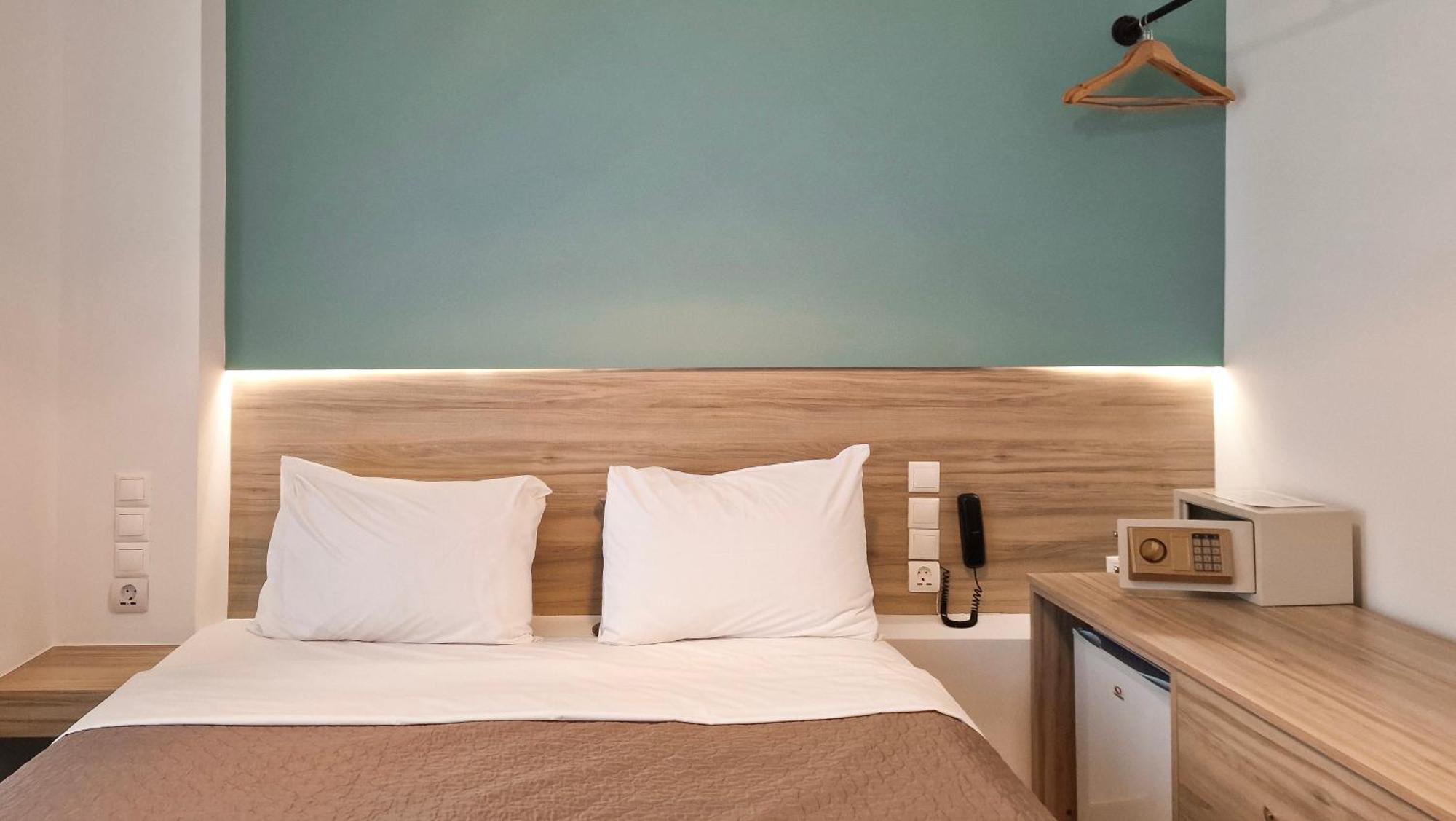 Sette Suites & Rooms - Adults Only Ксилокастро Экстерьер фото