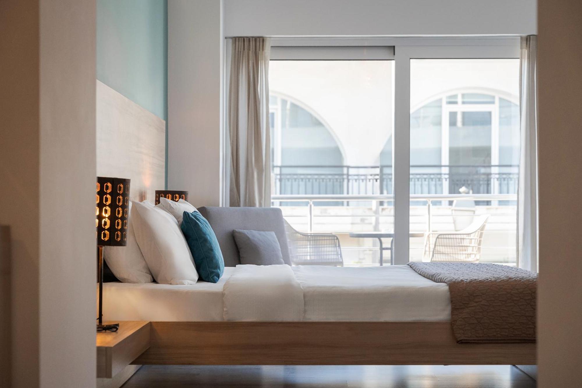 Sette Suites & Rooms - Adults Only Ксилокастро Экстерьер фото