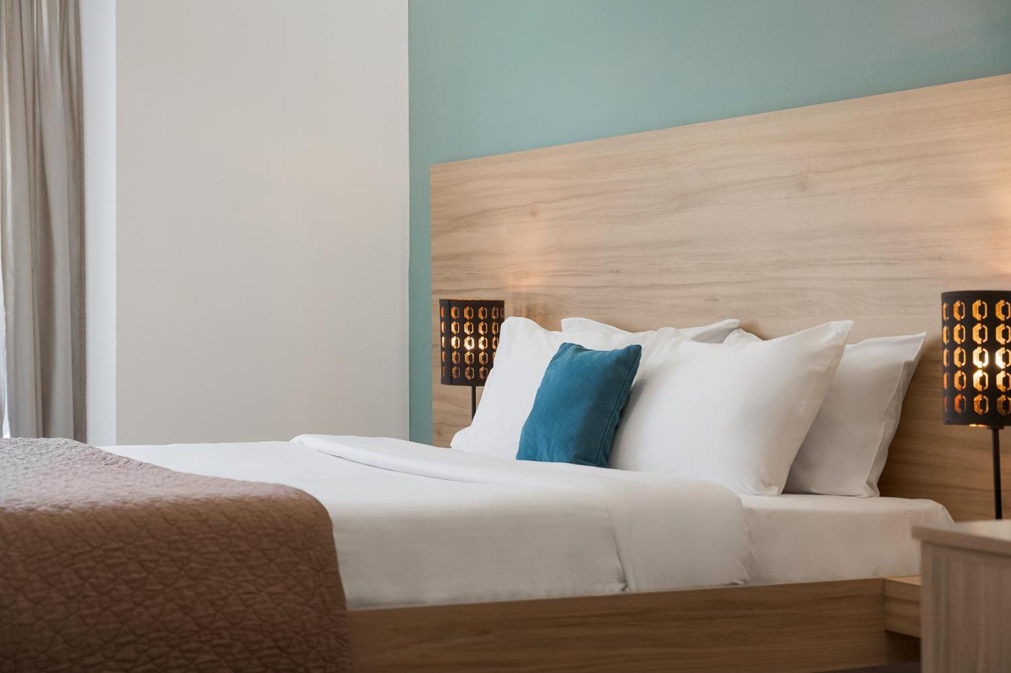 Sette Suites & Rooms - Adults Only Ксилокастро Экстерьер фото