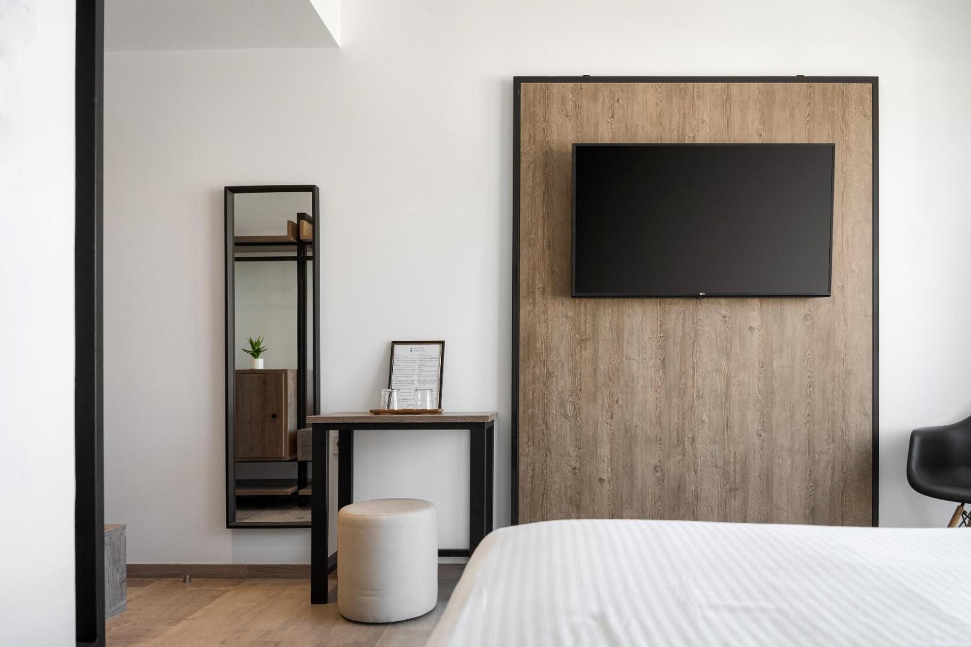 Sette Suites & Rooms - Adults Only Ксилокастро Номер фото