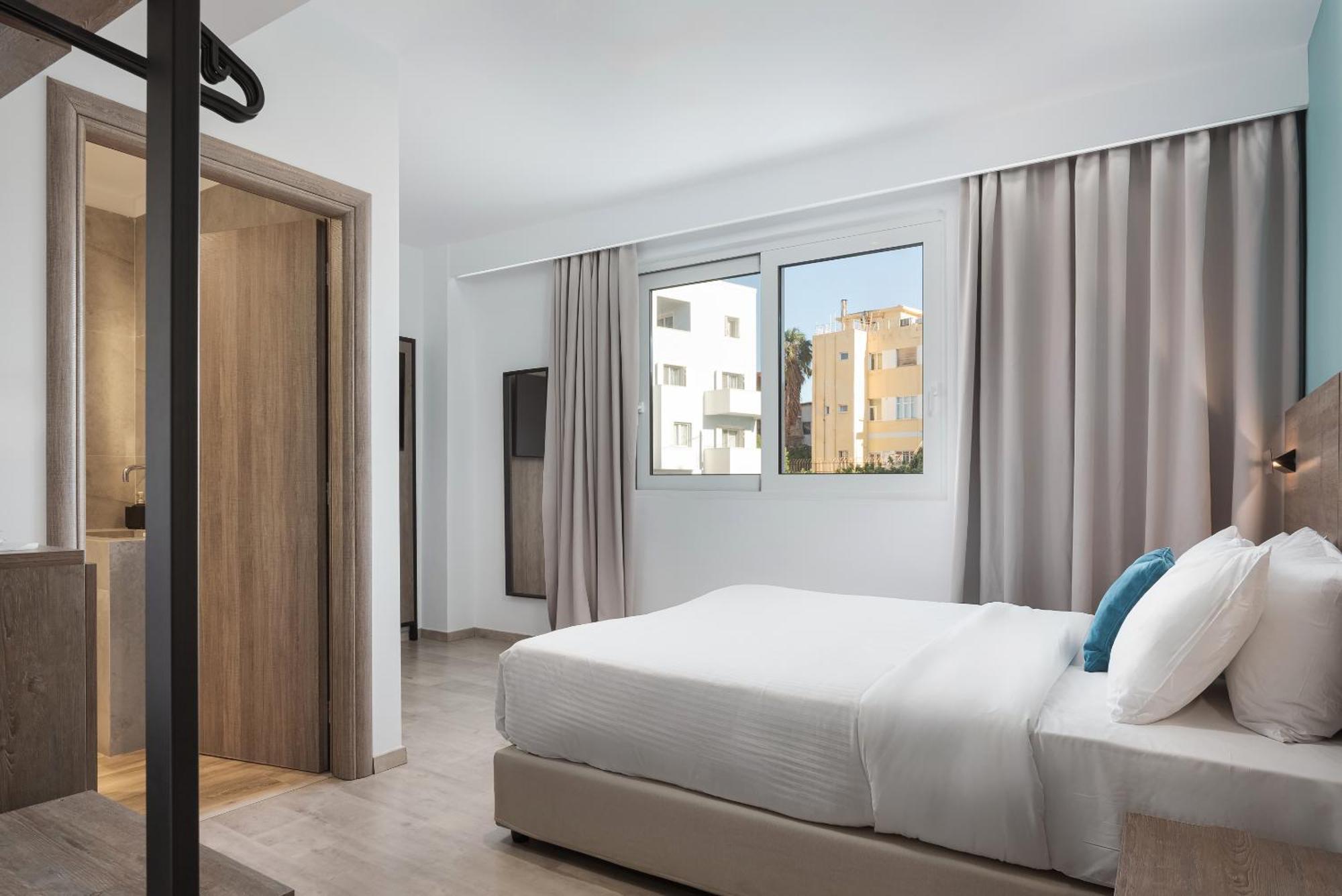 Sette Suites & Rooms - Adults Only Ксилокастро Номер фото