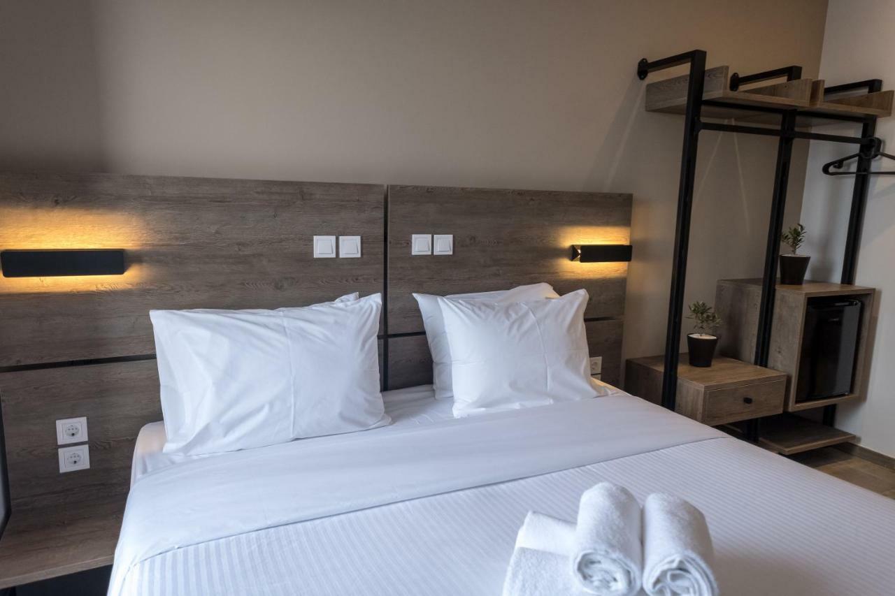 Sette Suites & Rooms - Adults Only Ксилокастро Экстерьер фото