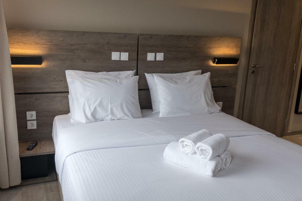 Sette Suites & Rooms - Adults Only Ксилокастро Экстерьер фото
