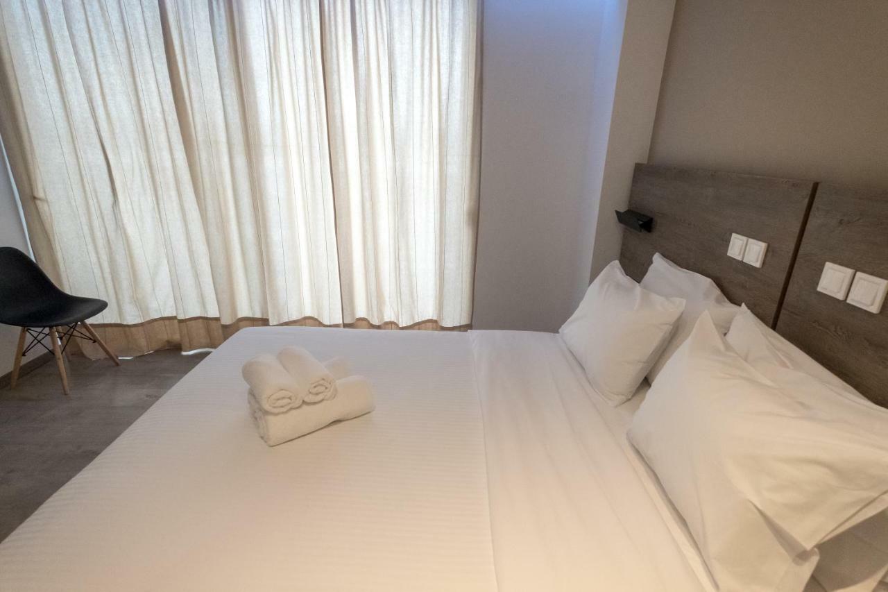 Sette Suites & Rooms - Adults Only Ксилокастро Экстерьер фото