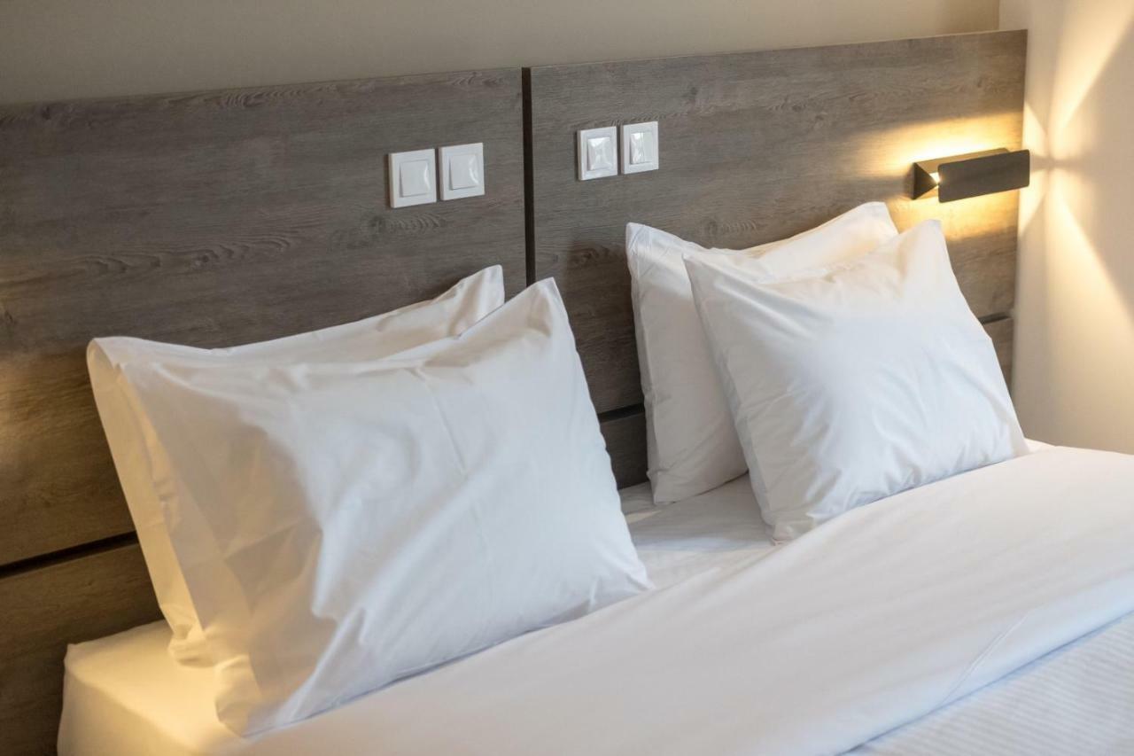 Sette Suites & Rooms - Adults Only Ксилокастро Экстерьер фото