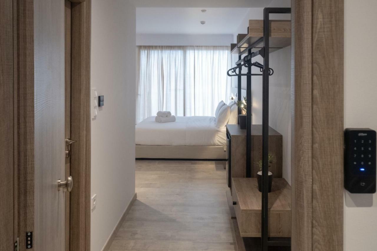 Sette Suites & Rooms - Adults Only Ксилокастро Экстерьер фото